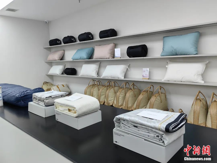 台前县羽绒企业生产的部分羽绒制品。刘鹏 摄