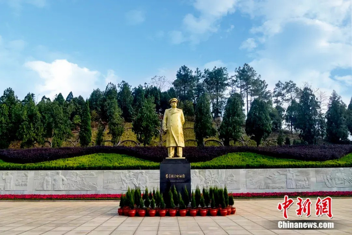 罗荣桓雕塑。衡东县委宣传部供图