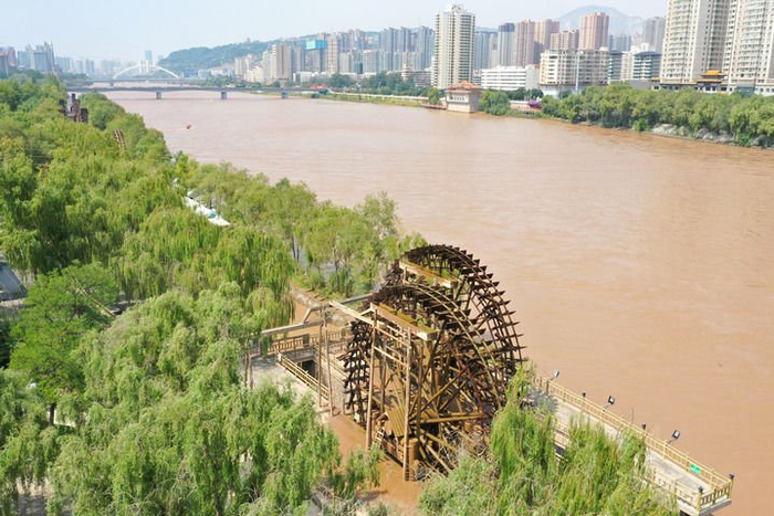 这是9月8日在兰州市水车博览园拍摄的黄河水车。新华每日电讯记者 郎兵兵 摄