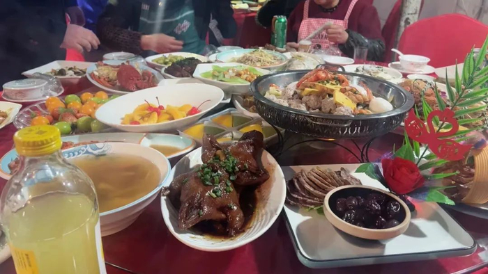 乡厨制作的年夜饭 受访者提供