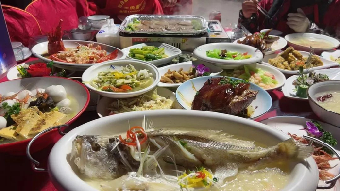 乡厨制作的年夜饭 受访者提供