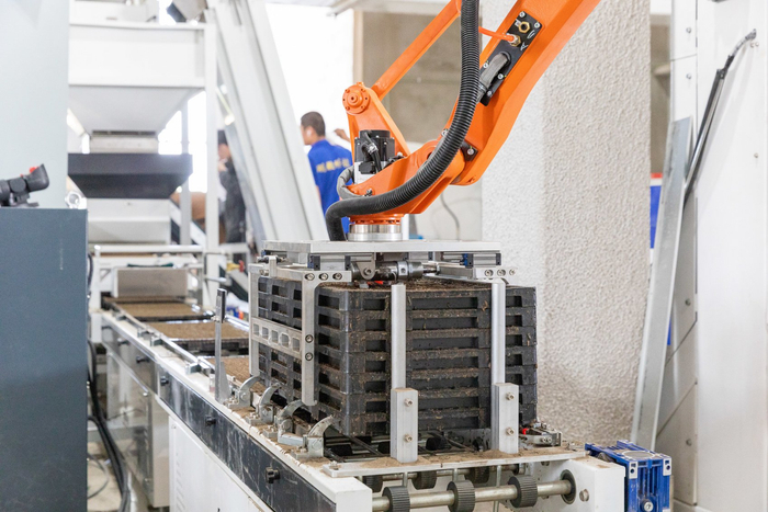 崇州智能化育秧中心。资料图片