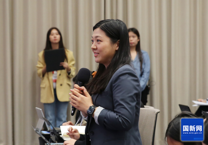 中央广播电视总台央视记者提问（赵一帆 摄）