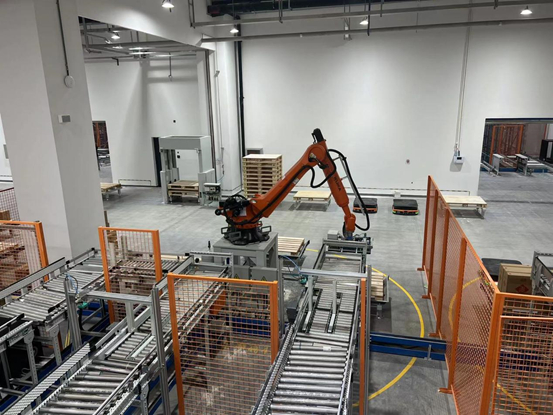 （玉溪卷烟厂就地技改项目的新成品库。王晓明2024年8月摄）