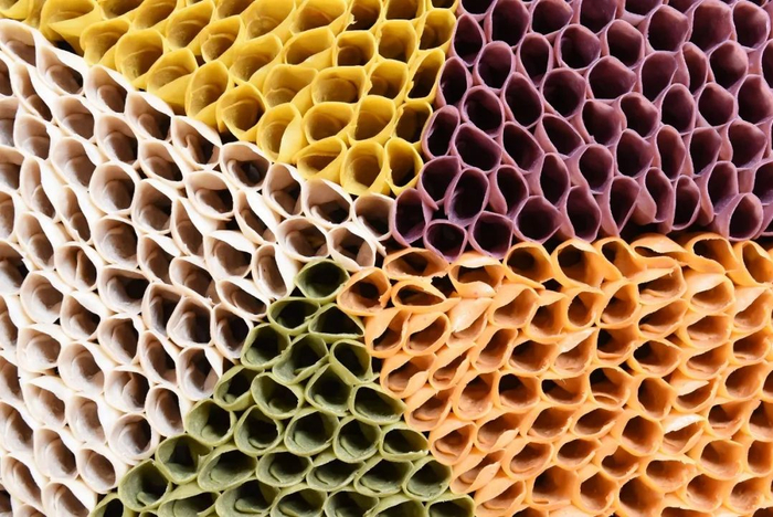 其中蒸莜面就有莜面窝窝、莜面鱼鱼、莜面墩墩、莜面圪团等近20种。