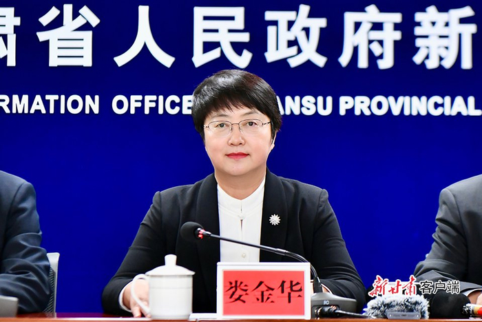 张掖市政府副市长娄金华