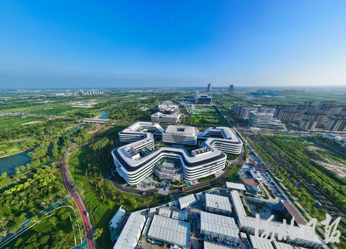 9月26日，中国星网雄安总部项目正式竣工验收，标志着首家疏解北京非首都功能的央企总部正式竣工交付，入驻雄安。记者李畅摄