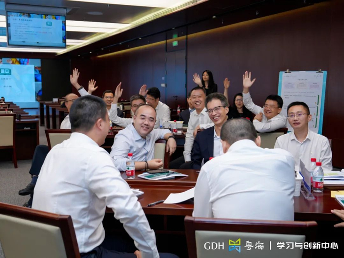 “企业文化理念”专题研讨班现场热烈讨论