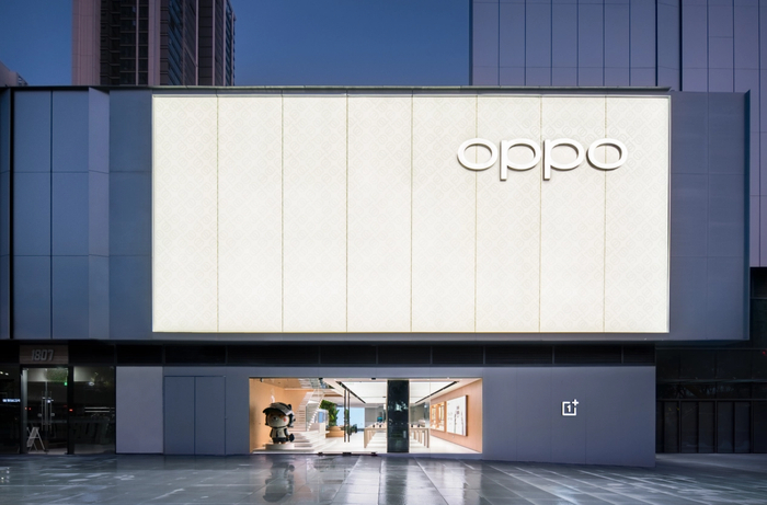 ▲ OPPO｜一加旗舰店（贵阳万象城店）
