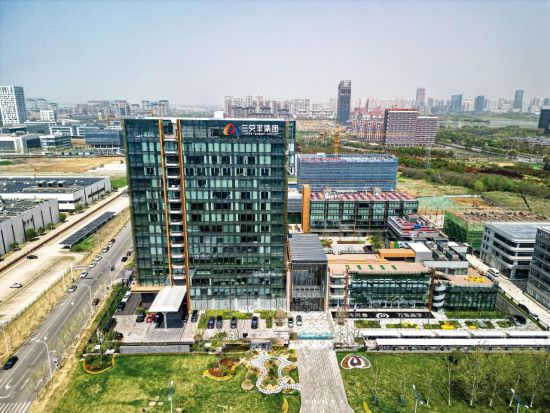 位于安徽合肥的“三只羊（合肥）控股集团有限公司”大楼。图/视觉中国