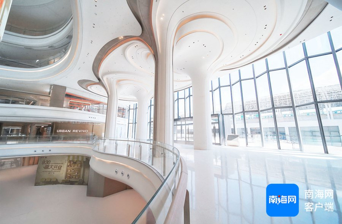 　　海口天街内景。龙湖海南海口天街供图