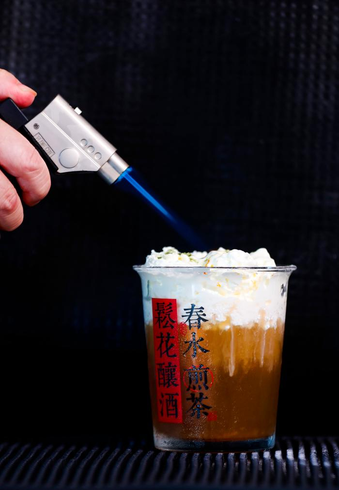 　创新饮茶品牌和产品层出不穷，受到消费者的喜爱。记者 杜宇 摄