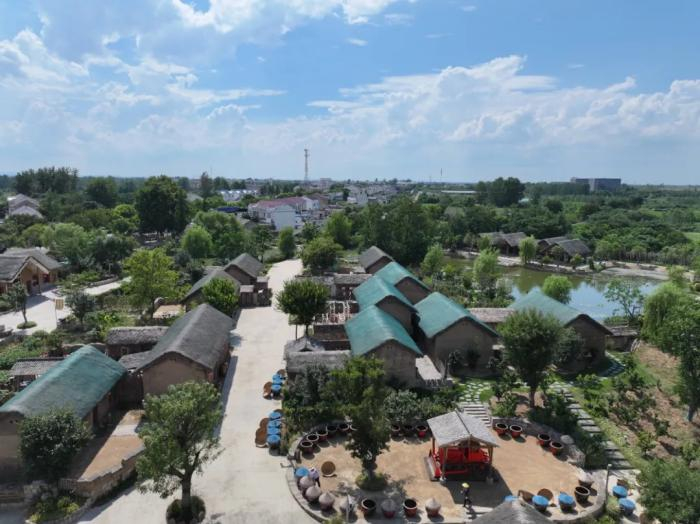 图片小岗村”当年农家“航拍。小岗村旅游投资管理股份有限公司供图