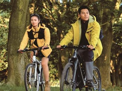 新款三合一冲锋衣适合露营