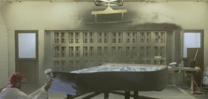 高天钢琴德国工厂制造钢琴过程 图片来源：高天钢琴视频截图