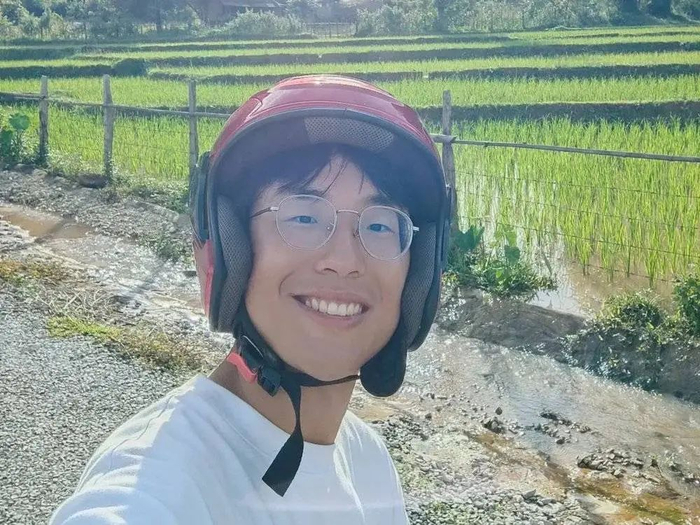 @一场洪灾后，远航开着摩托走进乡村看看