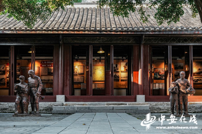 渡江战役总前委旧址纪念馆内景