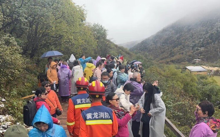 在黄龙景区，多部门协作强化游客保障