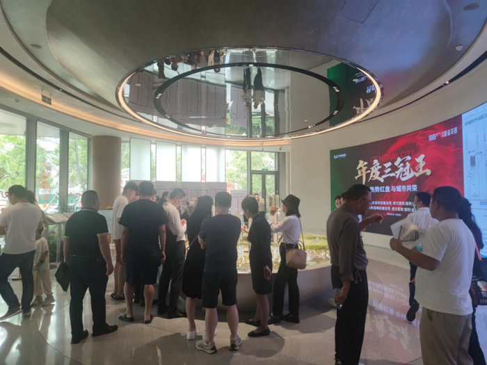 中洲迎玺花园营销中心现场 图源 |&nbsp;每经记者 陈荣浩 摄