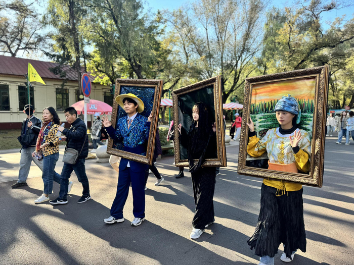 松花江观光索道推出“世界名画”巡游活动