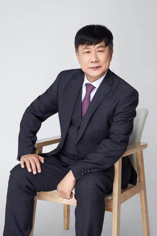 中国宏观经济研究院研究员、国家发改委学术委员会原秘书长张燕生。受访者供图