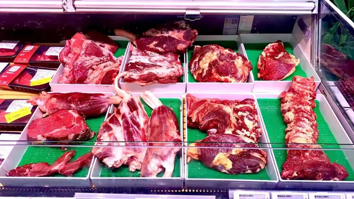 超市在售的牛肉。记者 黎莉/摄