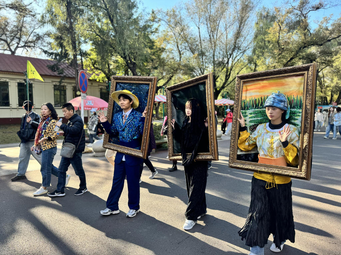 松花江观光索道推出“世界名画”巡游活动
