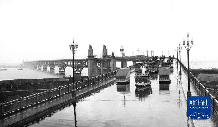 1968年12月29日，南京长江大桥全面建成通车。