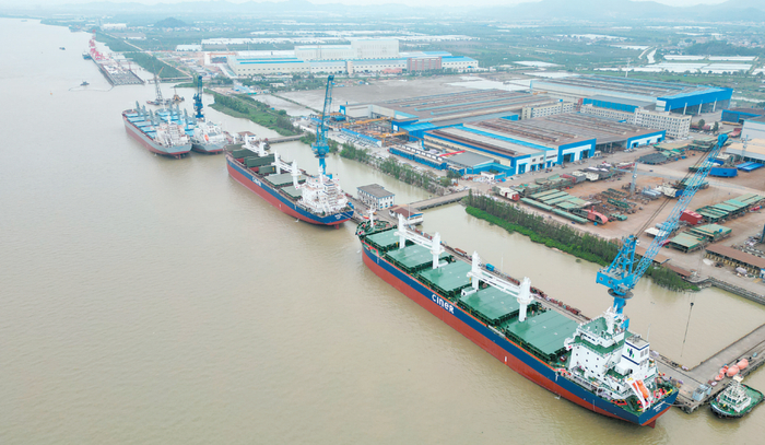 江门市南洋船舶工程有限公司是广东省规模最大的民营船舶制造企业。皇智尧 摄