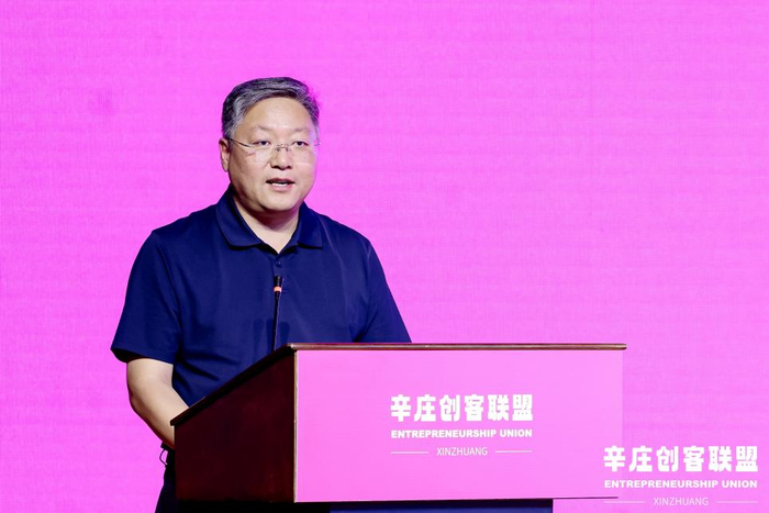 兴寿镇党委书记 鞠国栋