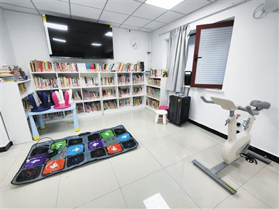 北京安定医院儿童精神科病房活动室。北京安定医院供图 