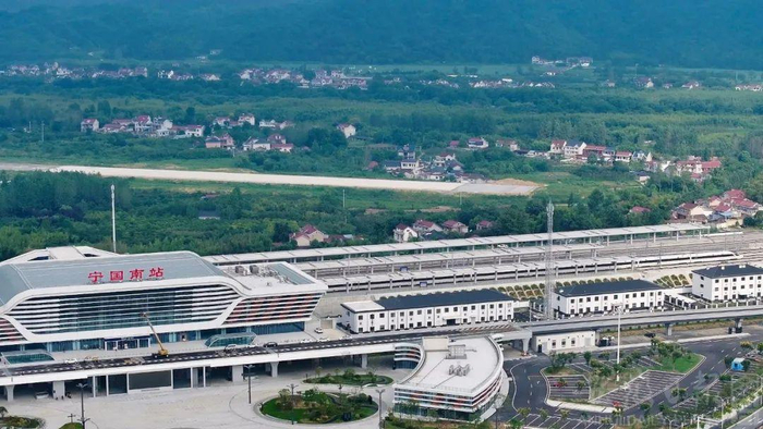 10月11日，宣绩高铁开通运营，这段100多公里的高铁线开通有何特殊意义？