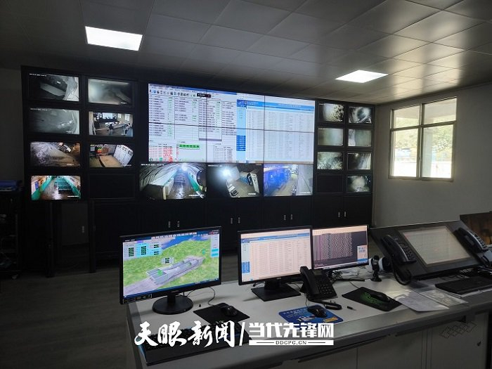 天柱化工矿业开发有限责任公司数字化调度室。管云 摄