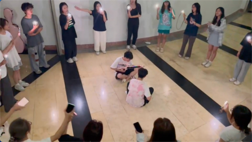 　　图4. 大学社团线下活动