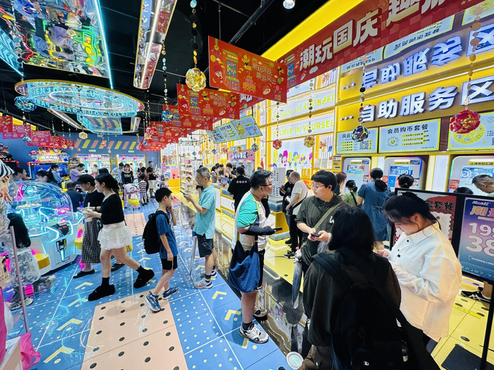 展现蓬勃的市场活力与消费吸引力。受访对象供图