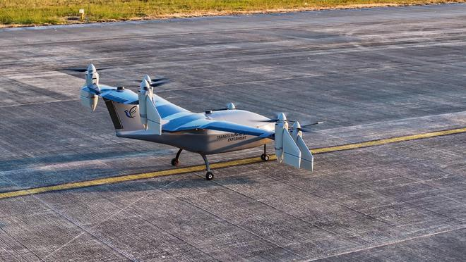 华羽先翔全倾转旋翼eVTOL“鸿鹄Mark1”受访者供图