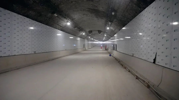 隧道内部