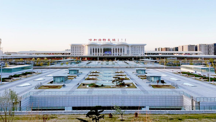 ▲呼和浩特东客站北广场及地下综合体工程