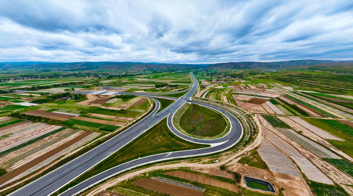 ▲甘肃定临高速公路工程