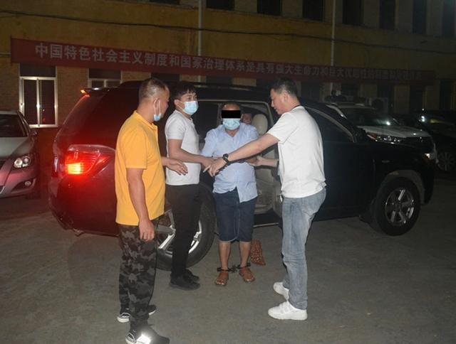 ▲警方抓获易某华，图：平安雷州