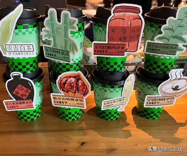 铁狗咖啡店内其他饮品 见习记者 戴凯霖 摄