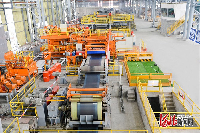 2018年，承钢酸洗产线投产。 承德钒钛供图