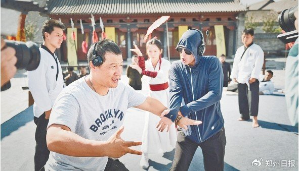 微短剧拍摄现场