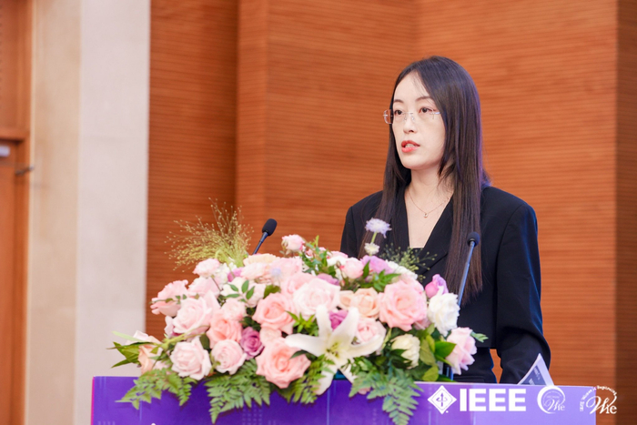 中国电信研究院研究员,高级工程师孙洁女士带来了题为"融合与创新