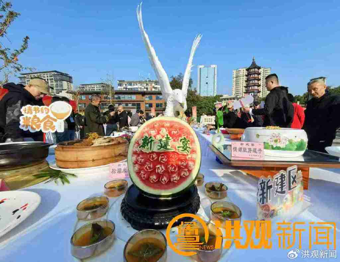 “一县（区）一桌菜”地域特色展示现场