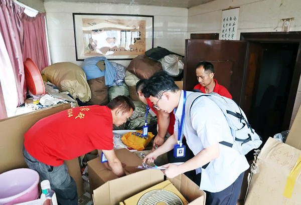 厦门中院协同思明法院通过交叉执行，依法对一处涉案房屋实施强制腾房