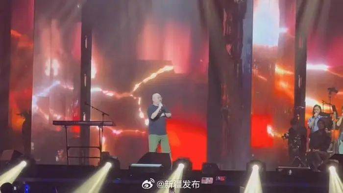 澳门演唱会现场画面。来源：新疆发布微博
