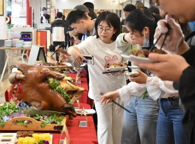 2023年美食节活动图