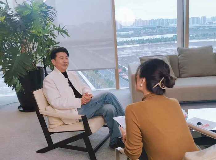 周成建此前接受本报记者采访吴典/摄 