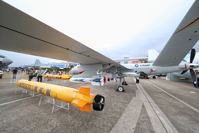 彩虹-9可挂载多种设备。